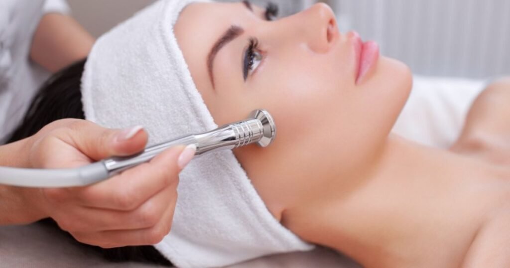 How to Get Rid of Dead Skin on Face: Easy Steps for Smooth Skin How to Get Rid of Dead Skin on Face